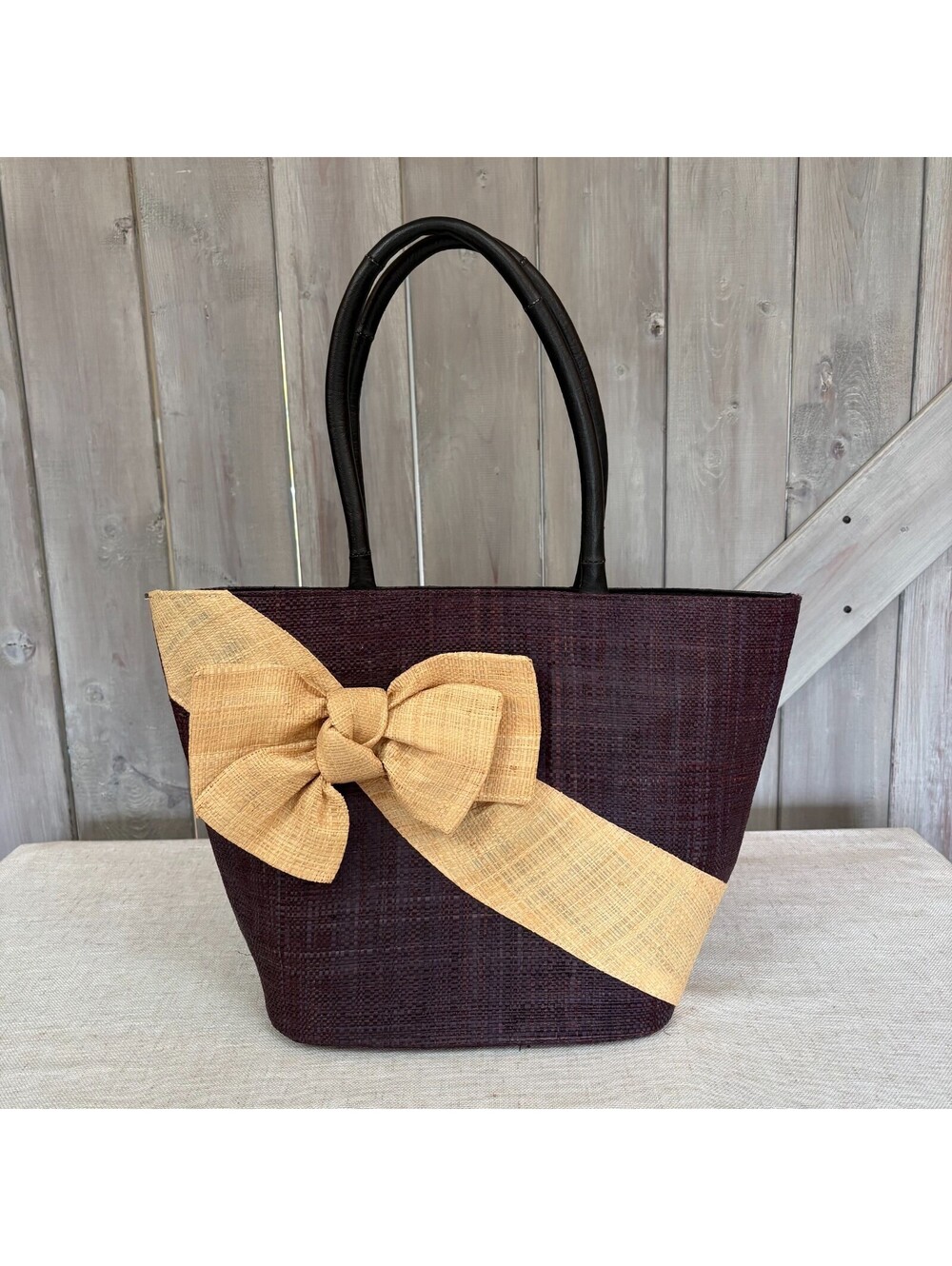 Raphia bag with bow  - Onigo made by hand in Madagacar- travel & beach